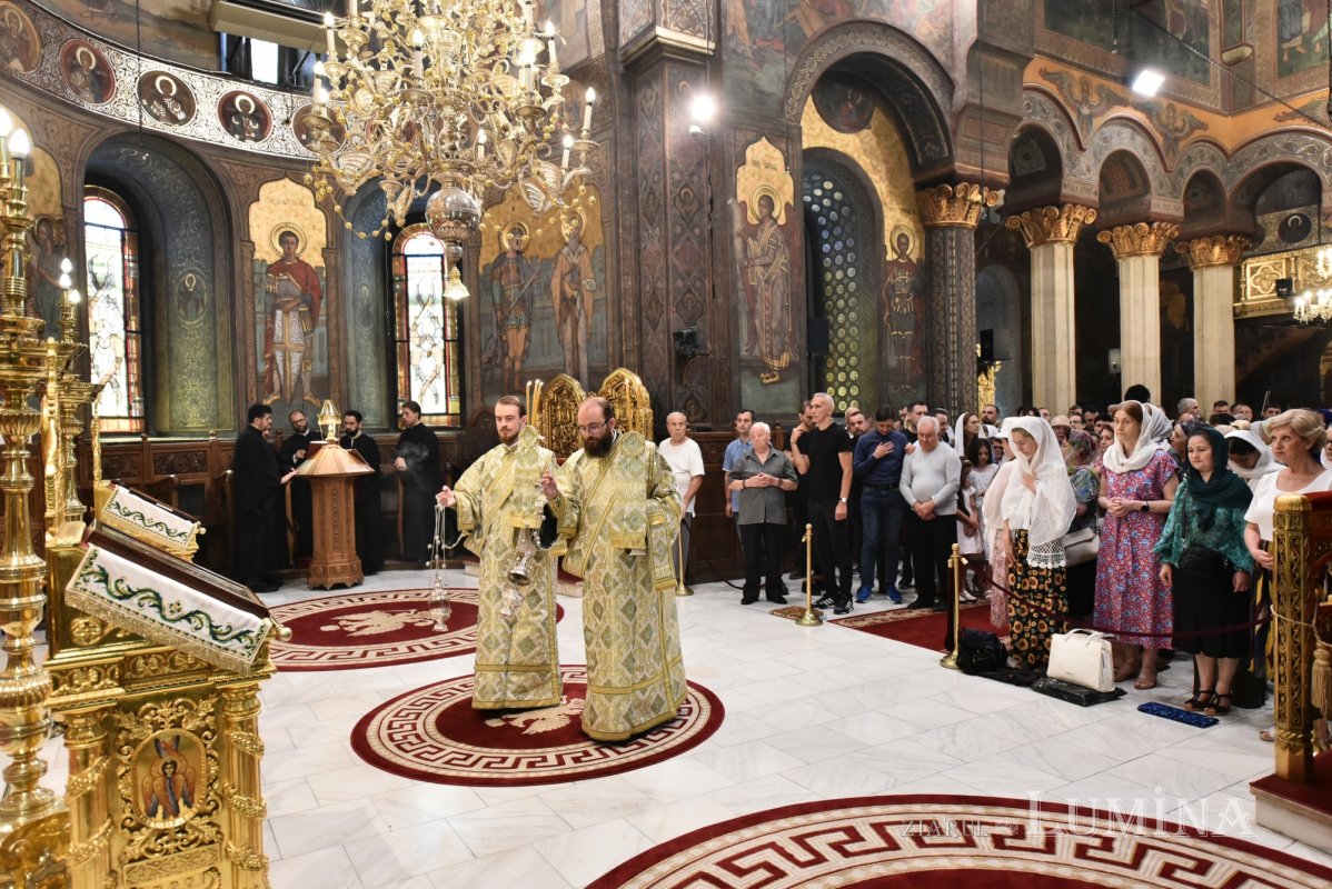 Ramuri binecuvântate pentru credincioși din Capitală 300679