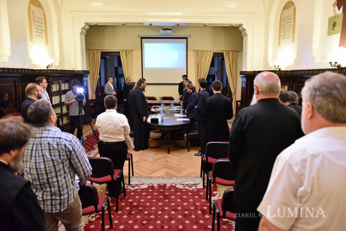 Profesori și cercetători în studii patristice s-au reunit la Mănăstirea Antim 300886