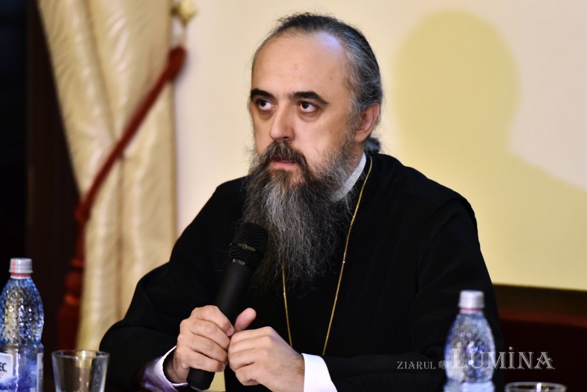 Profesori și cercetători în studii patristice s-au reunit la Mănăstirea Antim 300889