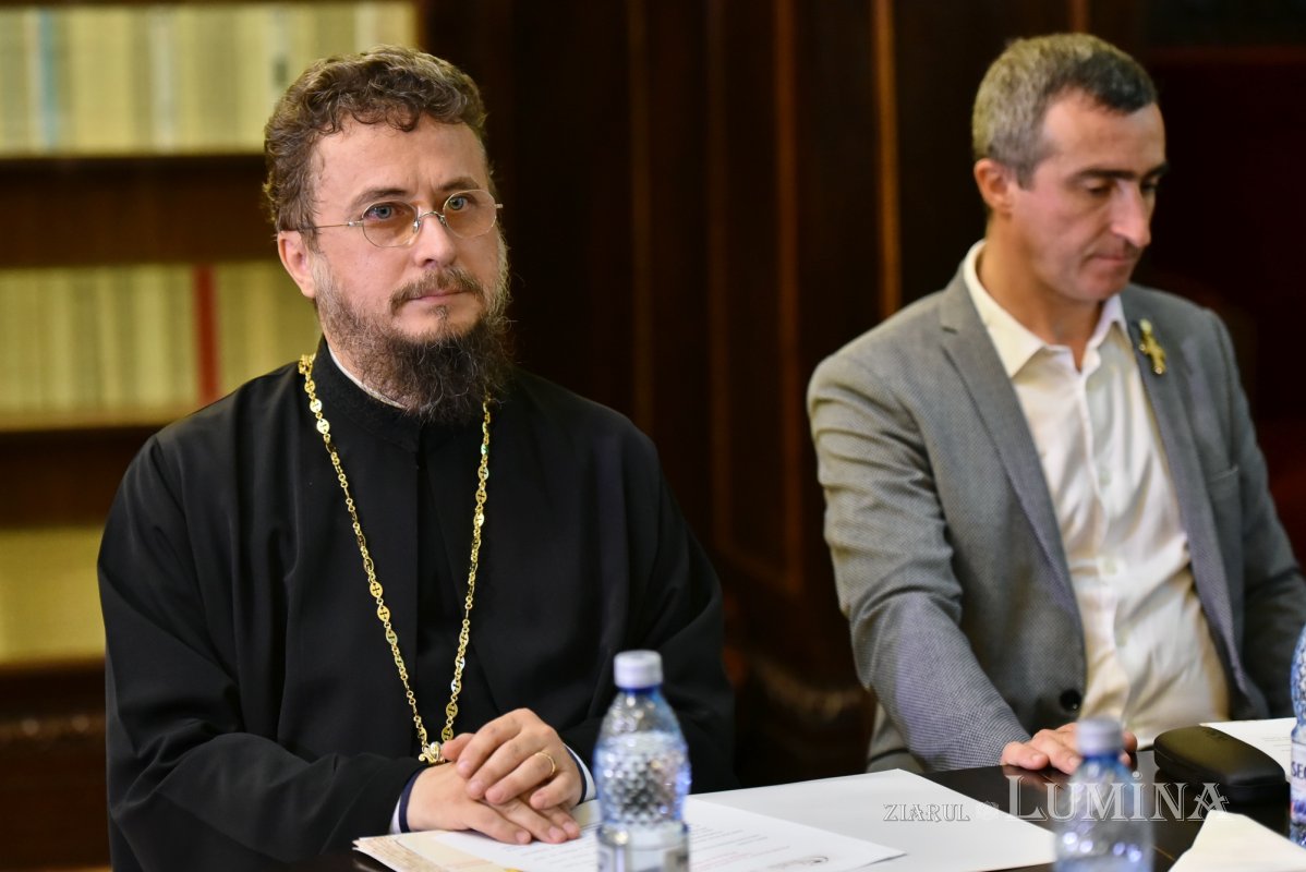 Profesori și cercetători în studii patristice s-au reunit la Mănăstirea Antim 300890