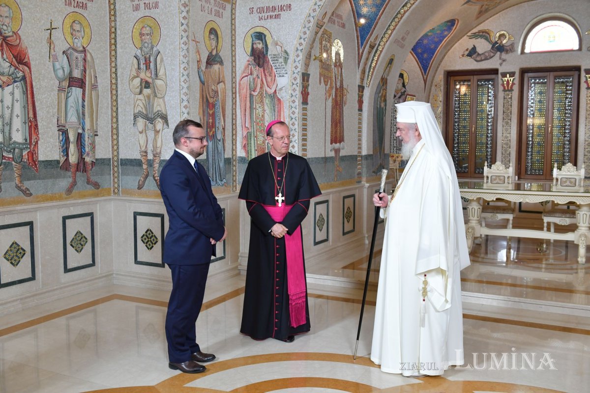 Noul Nunțiu Apostolic în vizită de prezentare la Patriarhia Română 301634