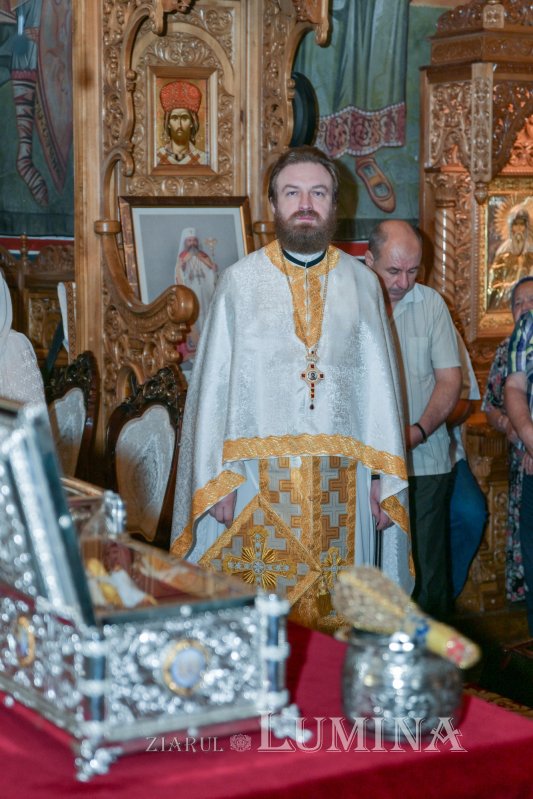 „Casnicii lui Dumnezeu” din neamul nostru, cinstiți în lavra lor din Capitală 302035