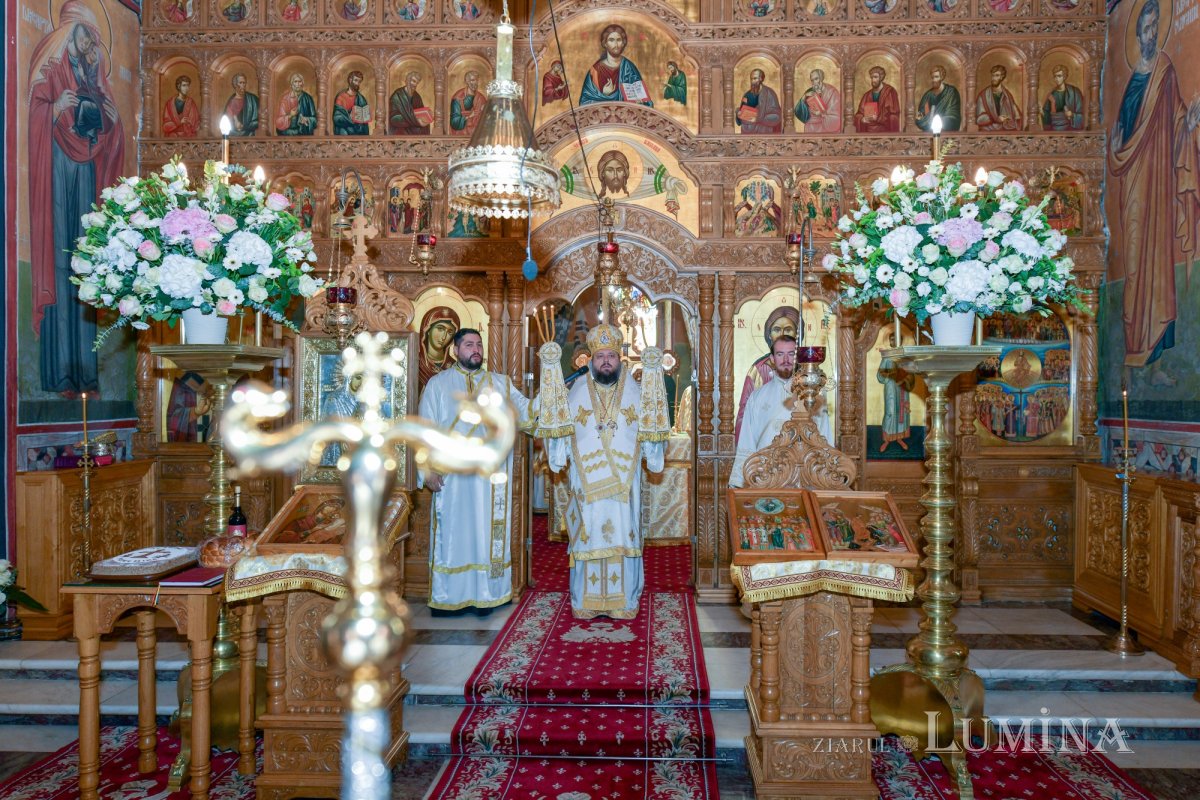 „Casnicii lui Dumnezeu” din neamul nostru, cinstiți în lavra lor din Capitală 302055