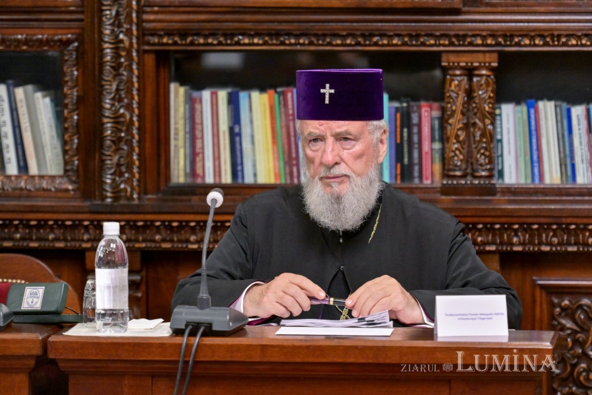 Ședință de lucru a Sinodului Mitropoliei Munteniei și Dobrogei 302363