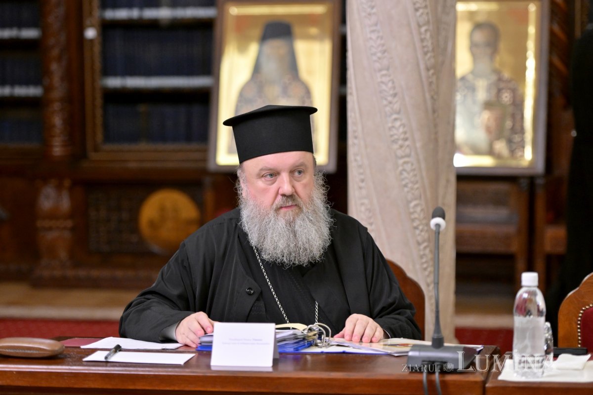 Ședință de lucru a Sinodului Mitropoliei Munteniei și Dobrogei 302371