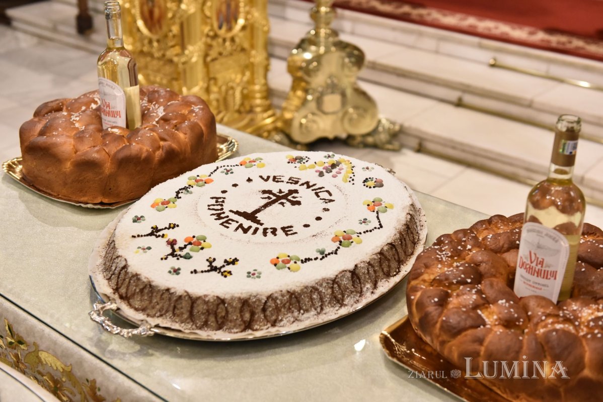 Parastas pentru Mitropoliții Țării Românești la Catedrala Patriarhală 302420