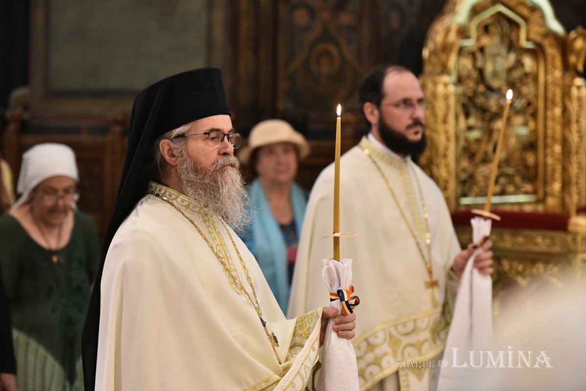 Parastas pentru Mitropoliții Țării Românești la Catedrala Patriarhală 302423