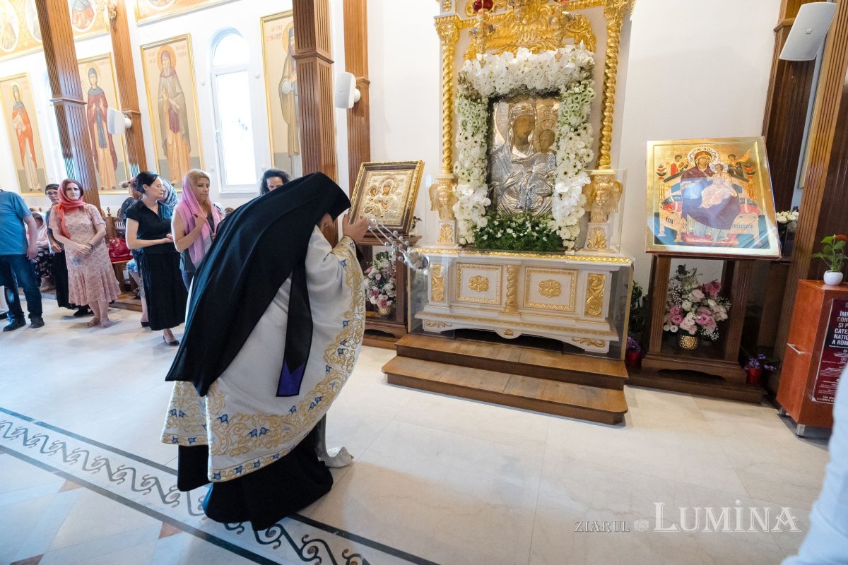 Priveghere în cinstea Icoanei Maicii Domnului „Prodromița” la Paraclisul Catedralei Naționale 302538