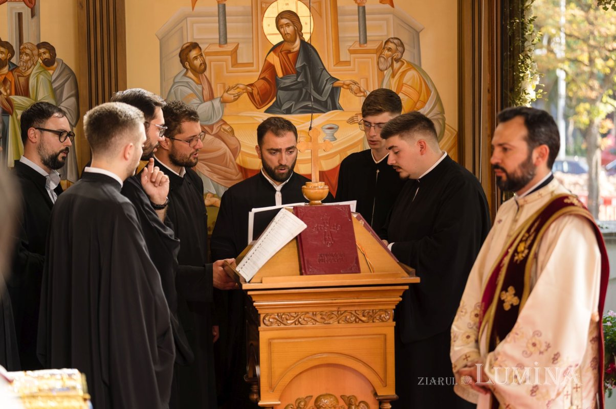 Priveghere în cinstea Icoanei Maicii Domnului „Prodromița” la Paraclisul Catedralei Naționale 302546