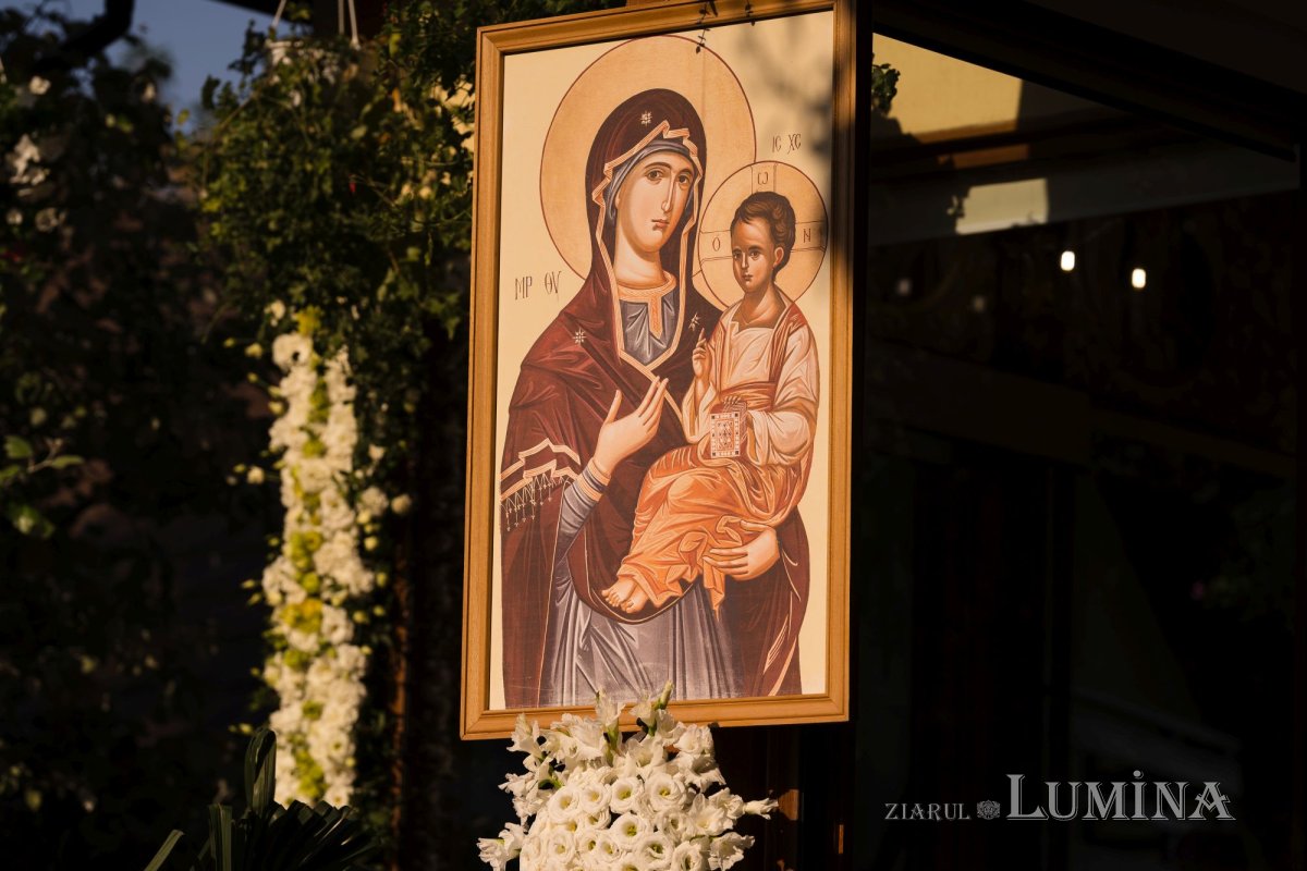 Priveghere în cinstea Icoanei Maicii Domnului „Prodromița” la Paraclisul Catedralei Naționale 302557