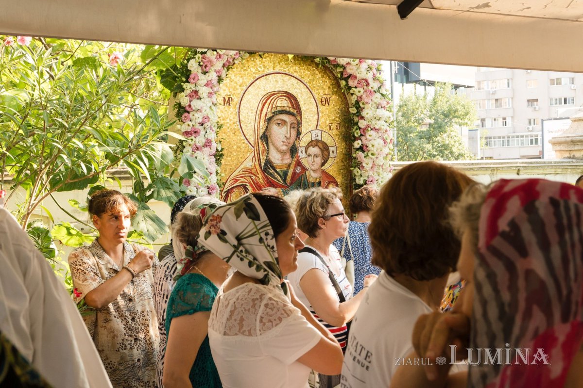 Priveghere în cinstea Icoanei Maicii Domnului „Prodromița” la Paraclisul Catedralei Naționale 302561