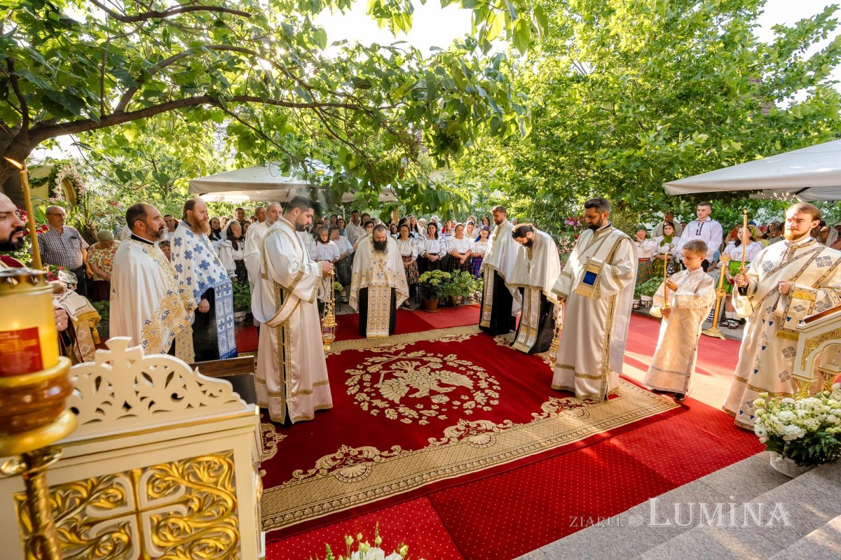 Priveghere în cinstea Icoanei Maicii Domnului „Prodromița” la Paraclisul Catedralei Naționale 302570