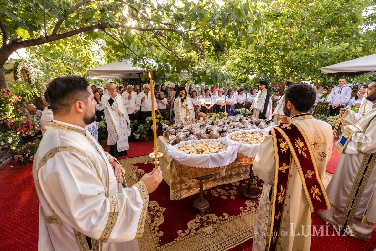 Priveghere în cinstea Icoanei Maicii Domnului „Prodromița” la Paraclisul Catedralei Naționale 302616