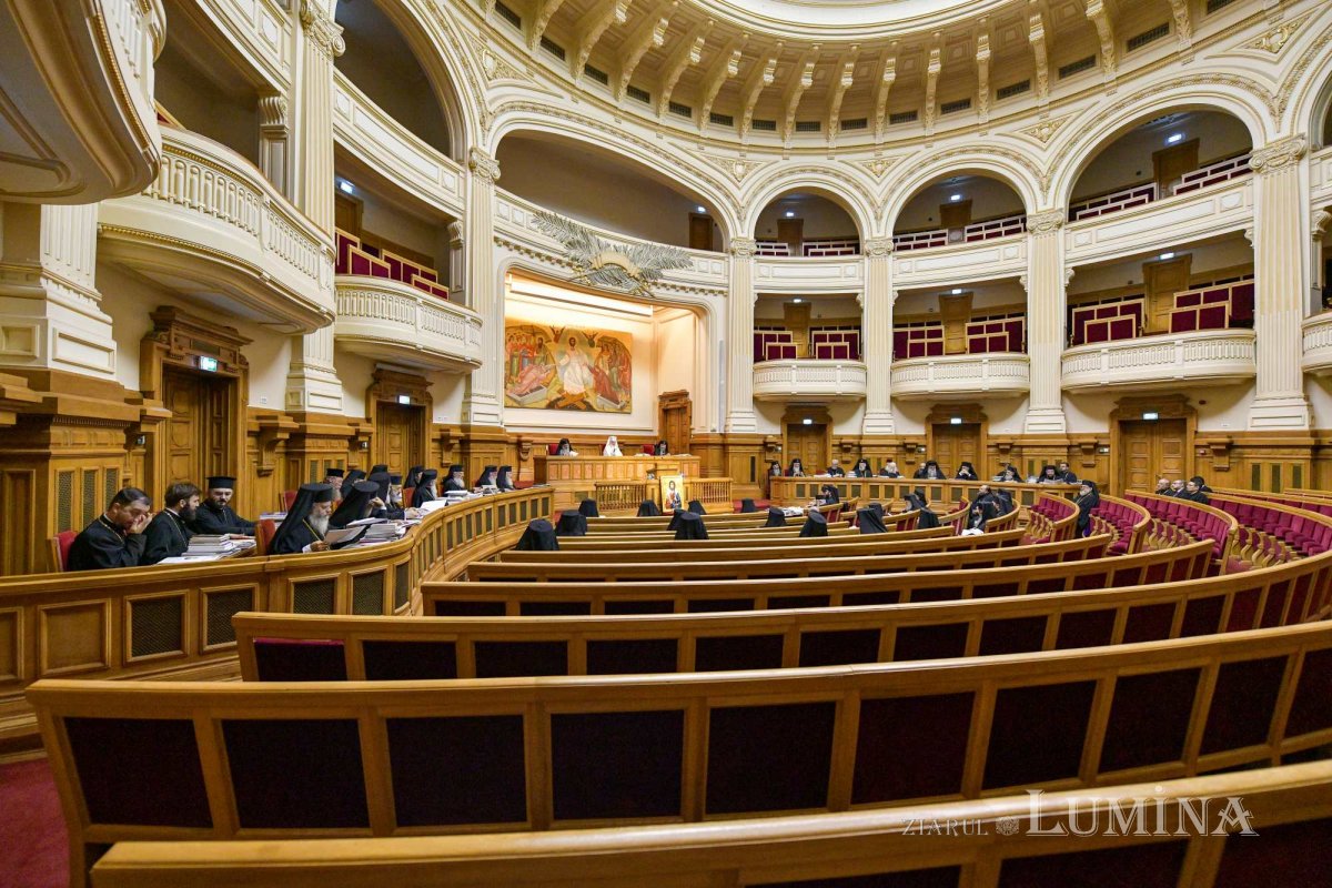 Ședință de lucru a Sfântului Sinod al Bisericii Ortodoxe Române 302455