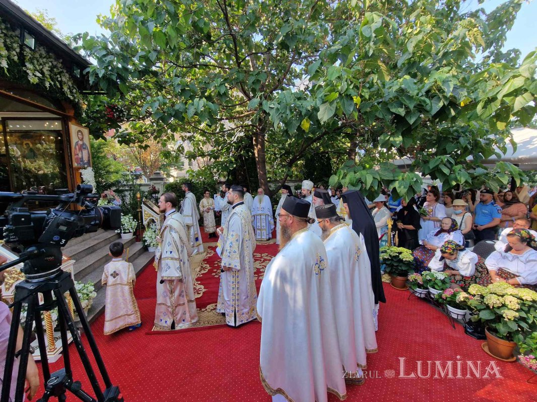 Cinstirea Icoanei „Prodromiţa” la Paraclisul Catedralei Naţionale 302694