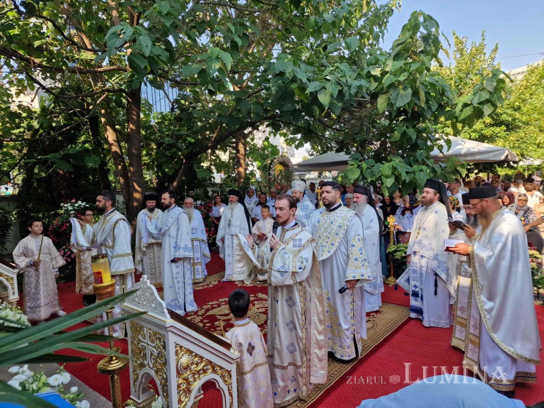 Cinstirea Icoanei „Prodromiţa” la Paraclisul Catedralei Naţionale 302695