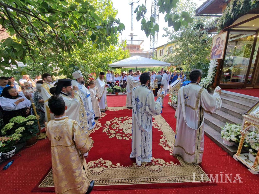 Cinstirea Icoanei „Prodromiţa” la Paraclisul Catedralei Naţionale 302702