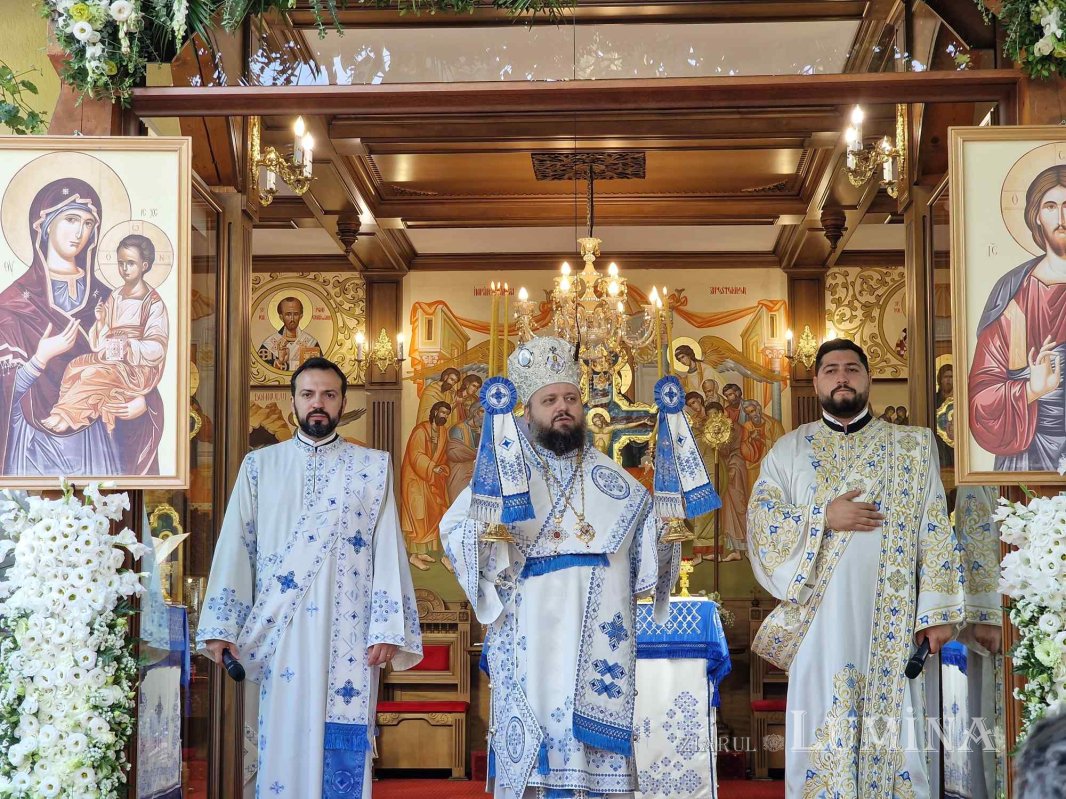 Cinstirea Icoanei „Prodromiţa” la Paraclisul Catedralei Naţionale 302710