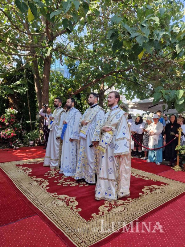 Cinstirea Icoanei „Prodromiţa” la Paraclisul Catedralei Naţionale 302713