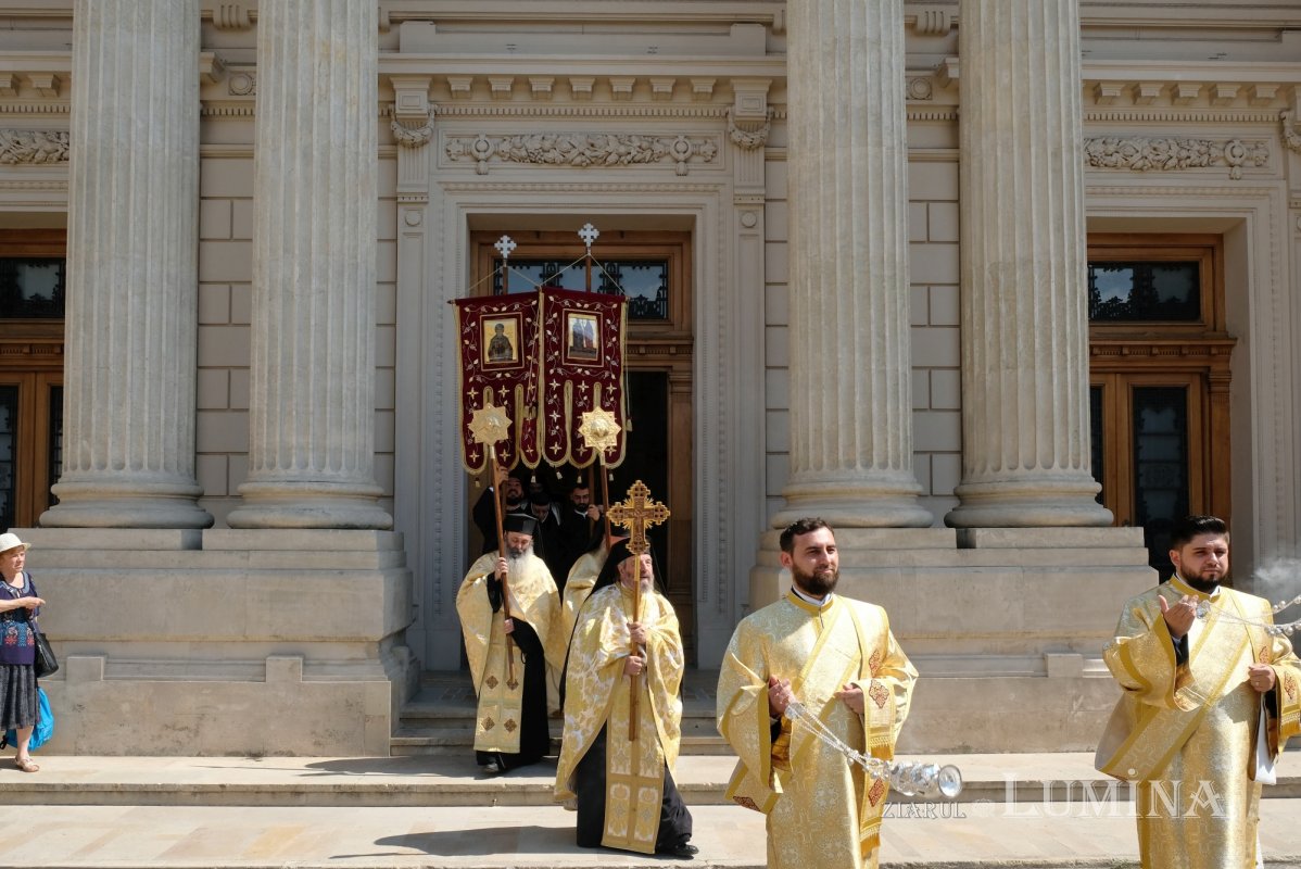 Moaştele Sfântului Dimitrie cel Nou au fost aşezate spre închinare în Baldachinul Sfinților 302821