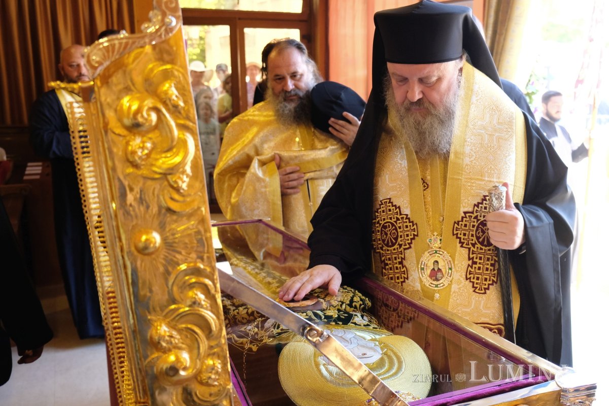 Moaştele Sfântului Dimitrie cel Nou au fost aşezate spre închinare în Baldachinul Sfinților 302831