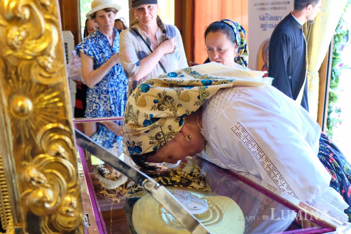 Moaştele Sfântului Dimitrie cel Nou au fost aşezate spre închinare în Baldachinul Sfinților 302835