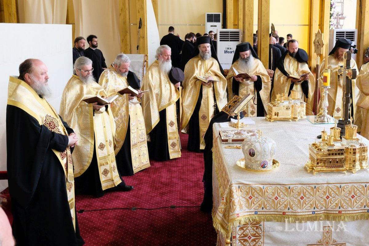 Sfântul Cuvios Dimitrie cel Nou i-a primit pe pelerini în cetatea sa 302841