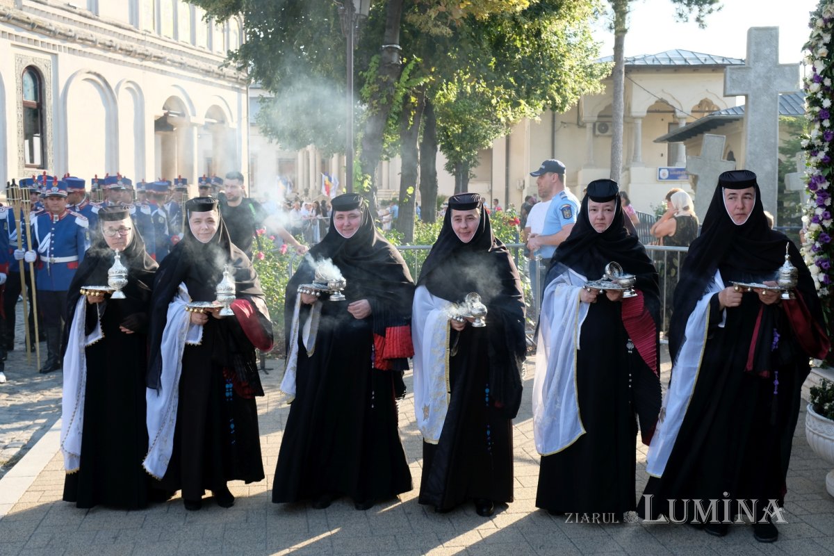 Sfântul Cuvios Dimitrie cel Nou i-a primit pe pelerini în cetatea sa 302848