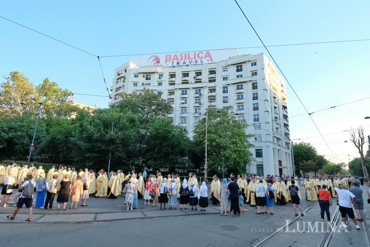 Sfântul Cuvios Dimitrie cel Nou i-a primit pe pelerini în cetatea sa 302860