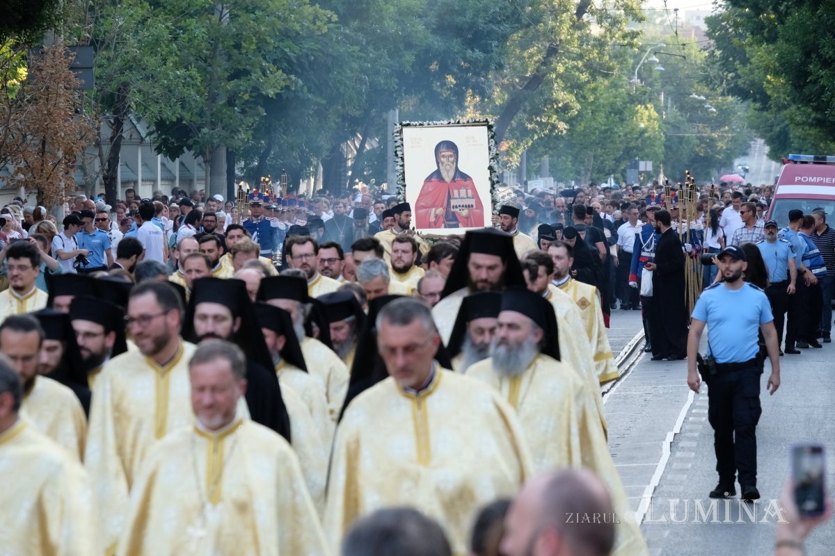 Sfântul Cuvios Dimitrie cel Nou i-a primit pe pelerini în cetatea sa 302861