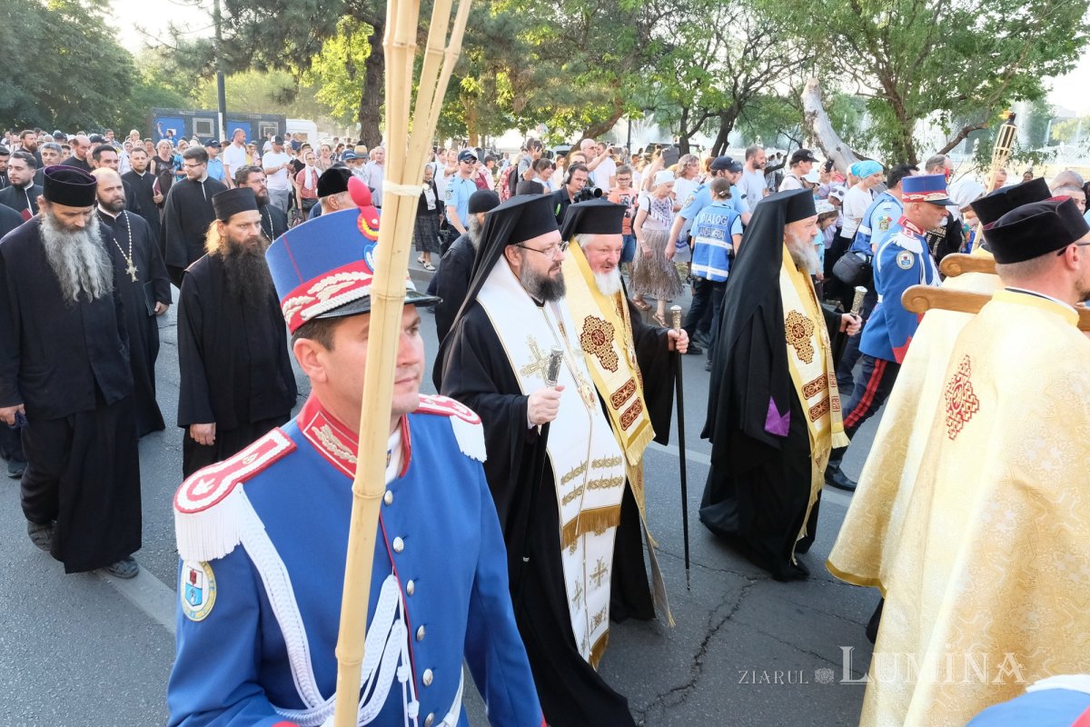 Sfântul Cuvios Dimitrie cel Nou i-a primit pe pelerini în cetatea sa 302871