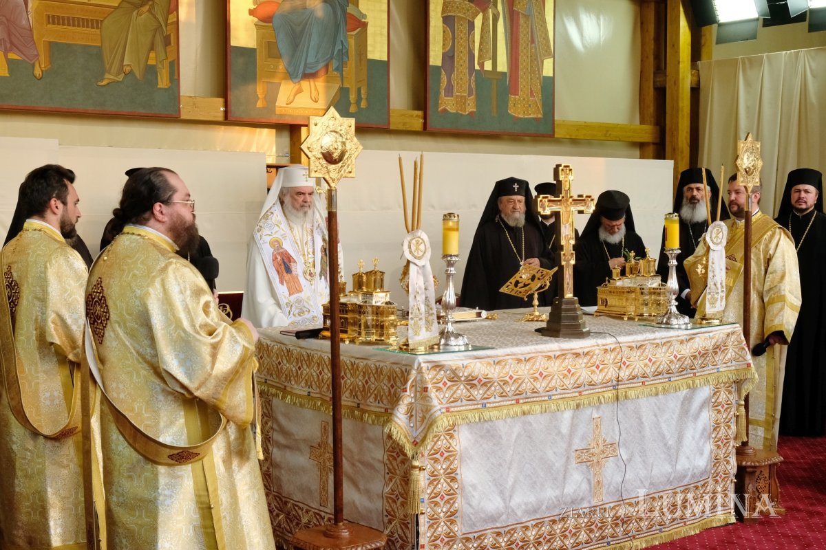 Sfântul Cuvios Dimitrie cel Nou i-a primit pe pelerini în cetatea sa 302883