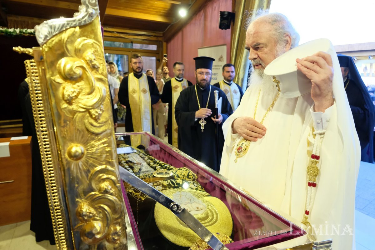 Sfântul Cuvios Dimitrie cel Nou i-a primit pe pelerini în cetatea sa 302891