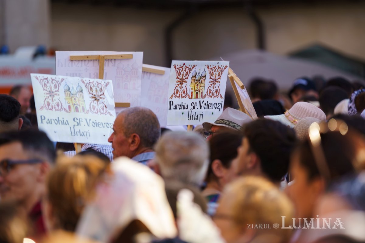 Sfântul Cuvios Dimitrie cel Nou i-a primit pe pelerini în cetatea sa 302909