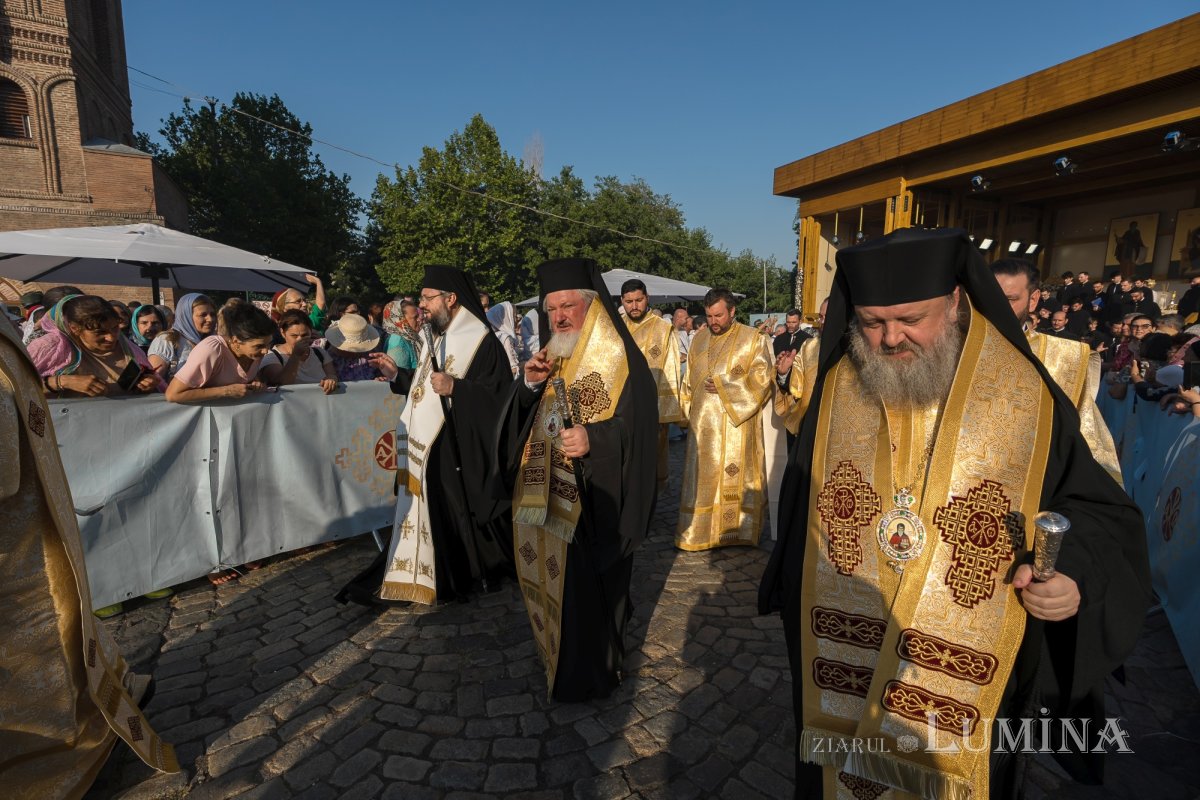 Sfântul Cuvios Dimitrie cel Nou i-a primit pe pelerini în cetatea sa 302913