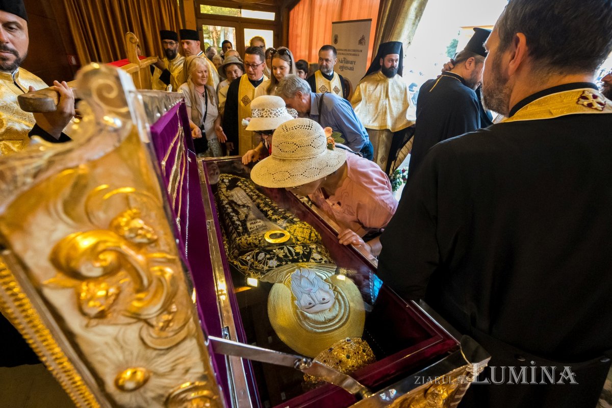 Sfântul Cuvios Dimitrie cel Nou i-a primit pe pelerini în cetatea sa 302915