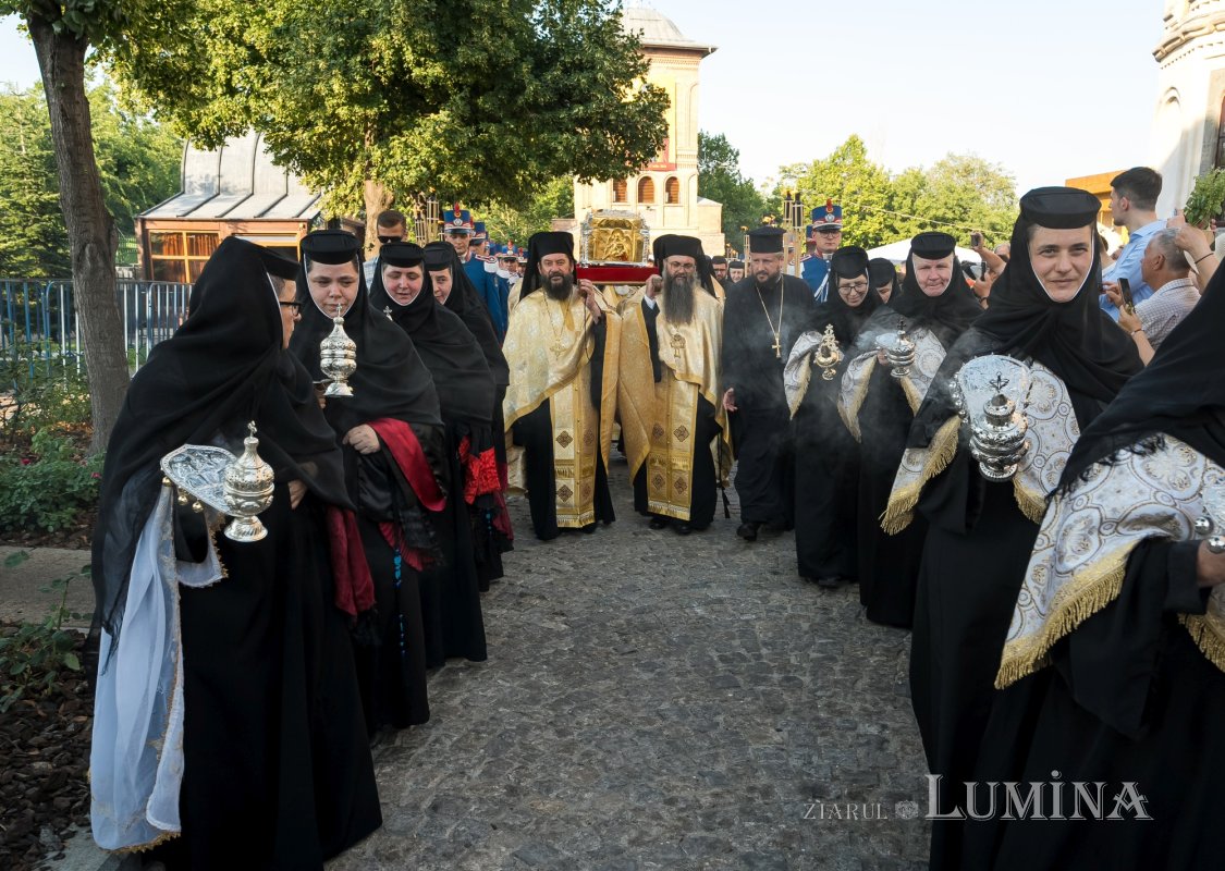 Sfântul Cuvios Dimitrie cel Nou i-a primit pe pelerini în cetatea sa 302919