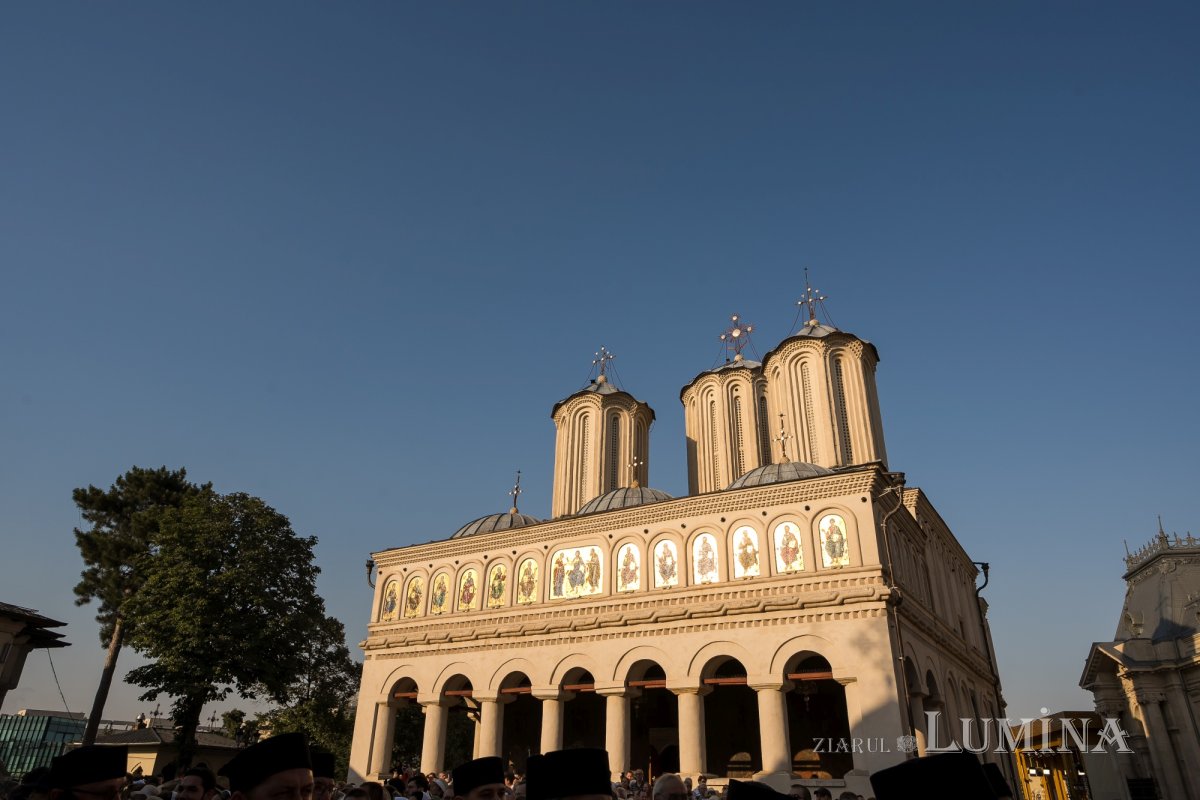 Sfântul Cuvios Dimitrie cel Nou i-a primit pe pelerini în cetatea sa 302930