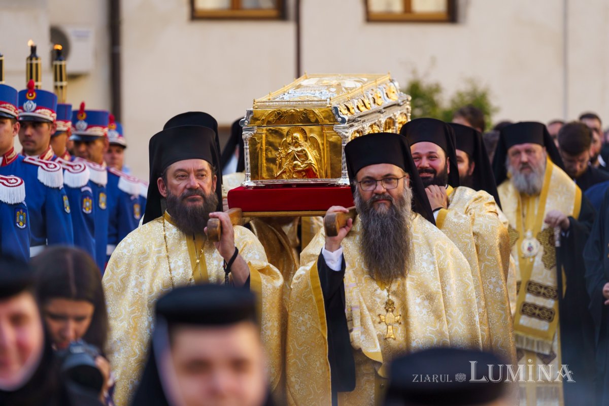 Sfântul Cuvios Dimitrie cel Nou i-a primit pe pelerini în cetatea sa 302931