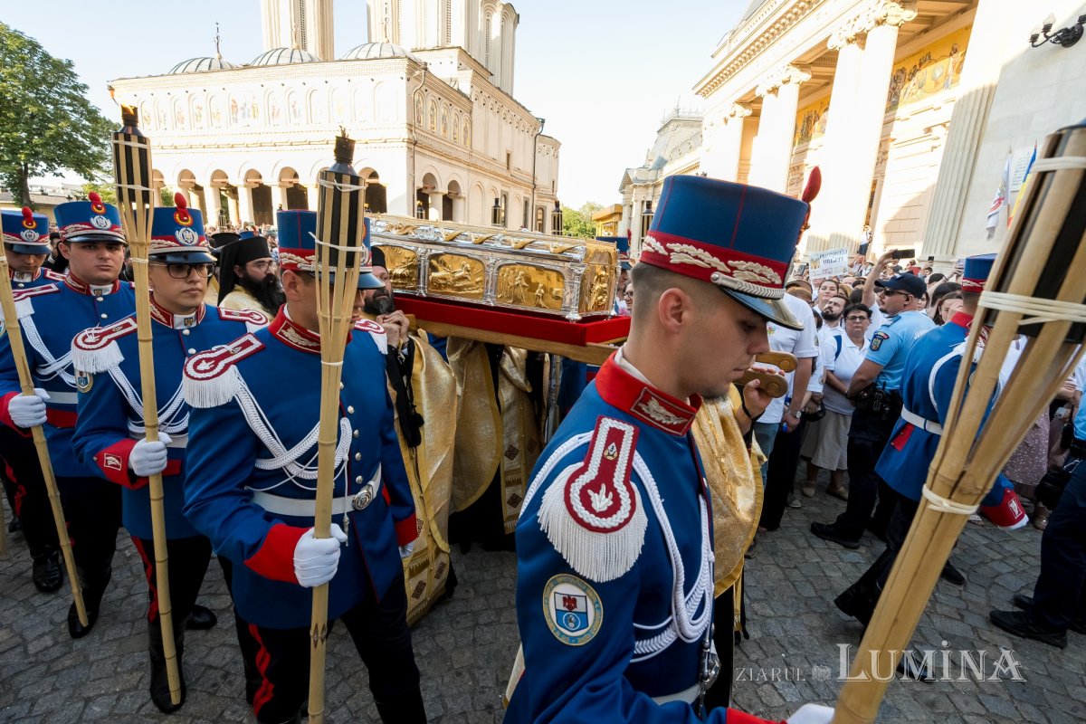 Sfântul Cuvios Dimitrie cel Nou i-a primit pe pelerini în cetatea sa 302932