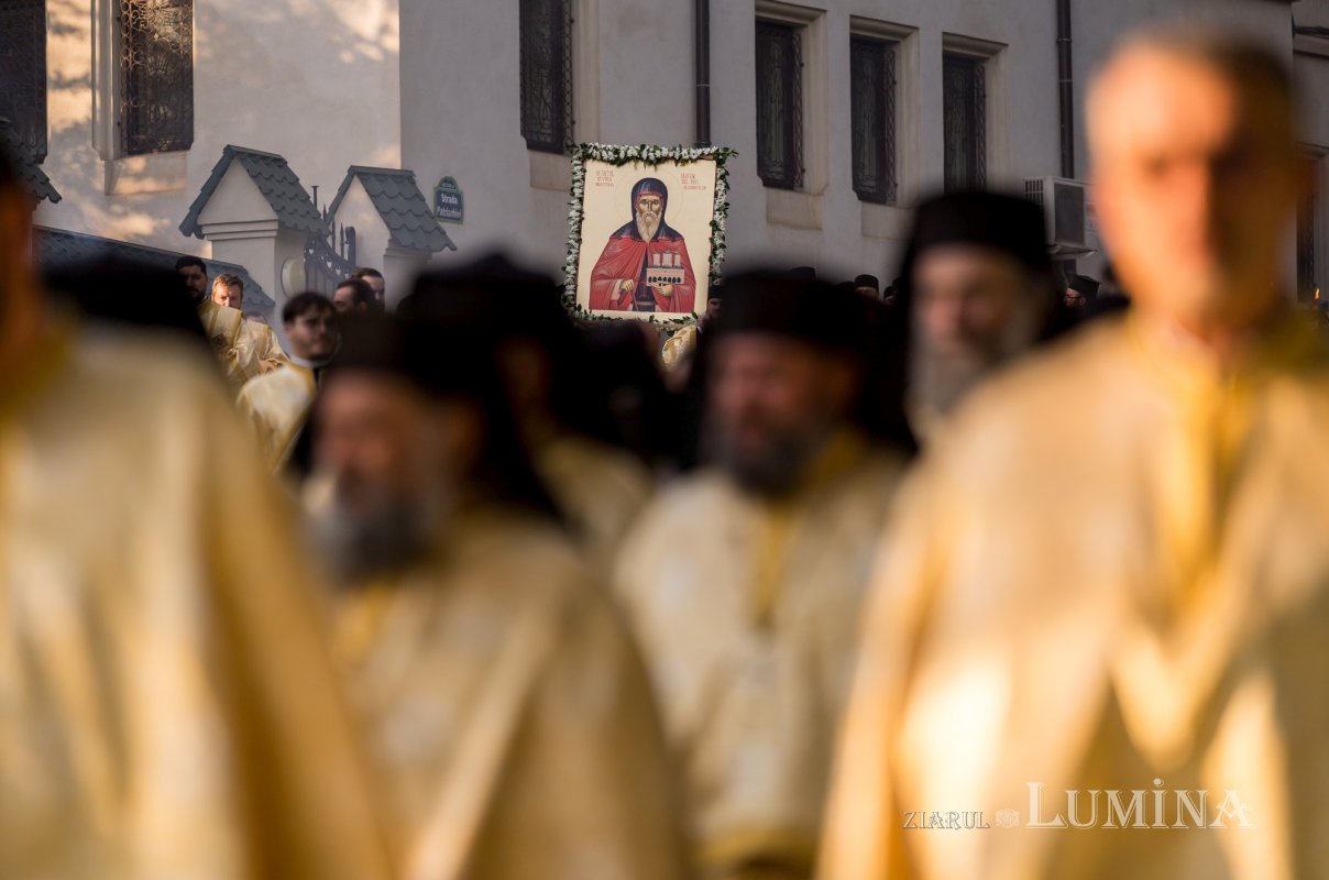 Sfântul Cuvios Dimitrie cel Nou i-a primit pe pelerini în cetatea sa 302935