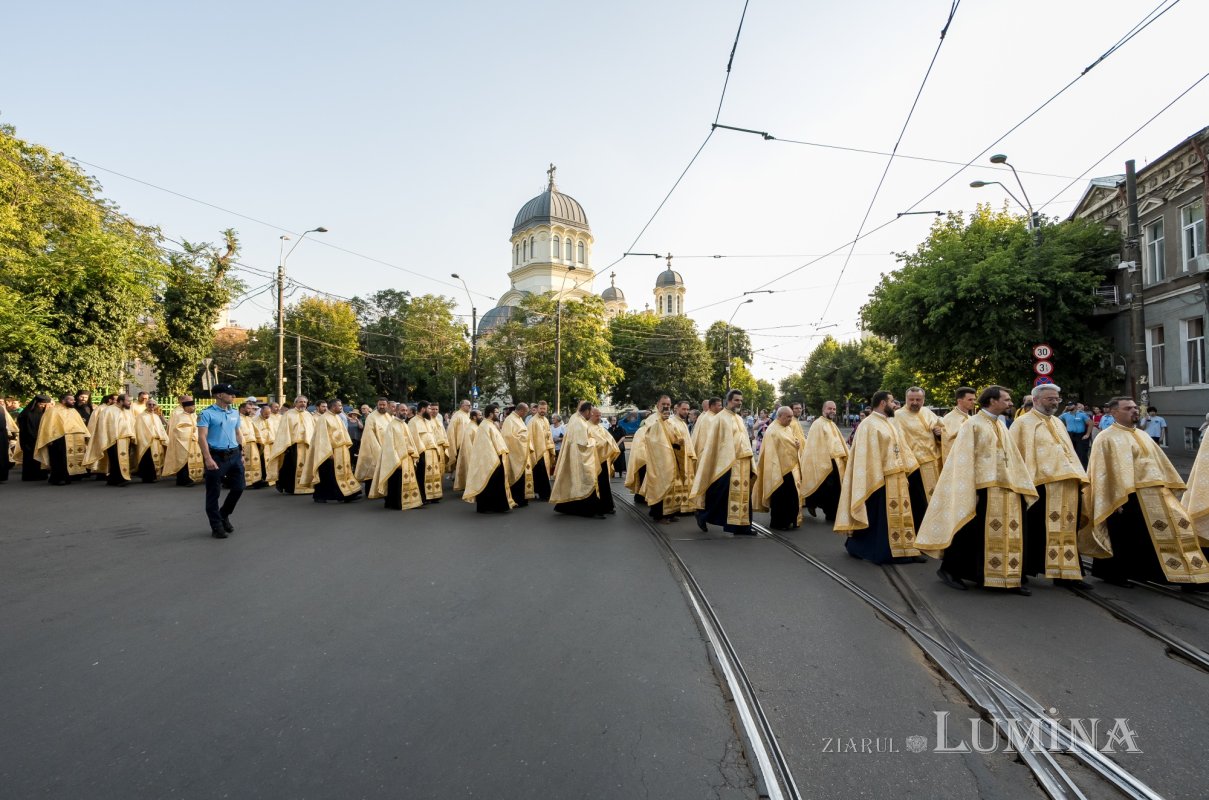 Sfântul Cuvios Dimitrie cel Nou i-a primit pe pelerini în cetatea sa 302937