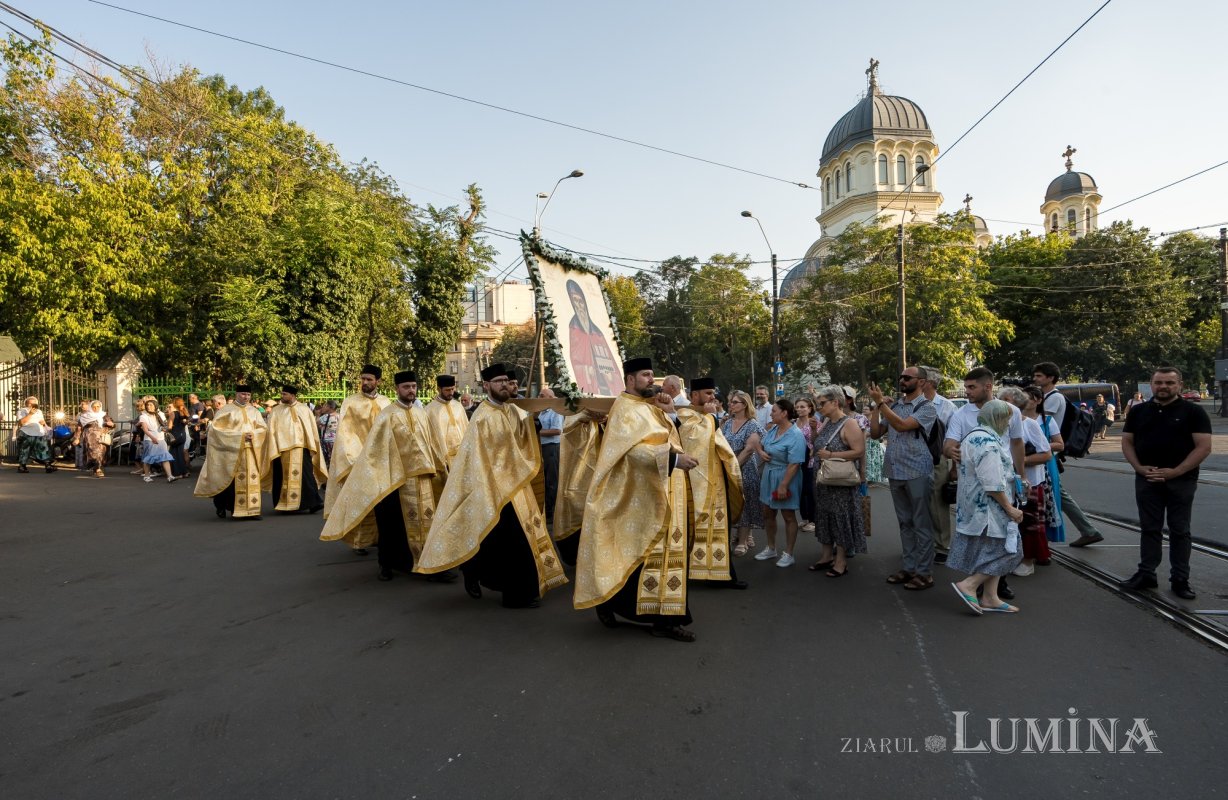 Sfântul Cuvios Dimitrie cel Nou i-a primit pe pelerini în cetatea sa 302938