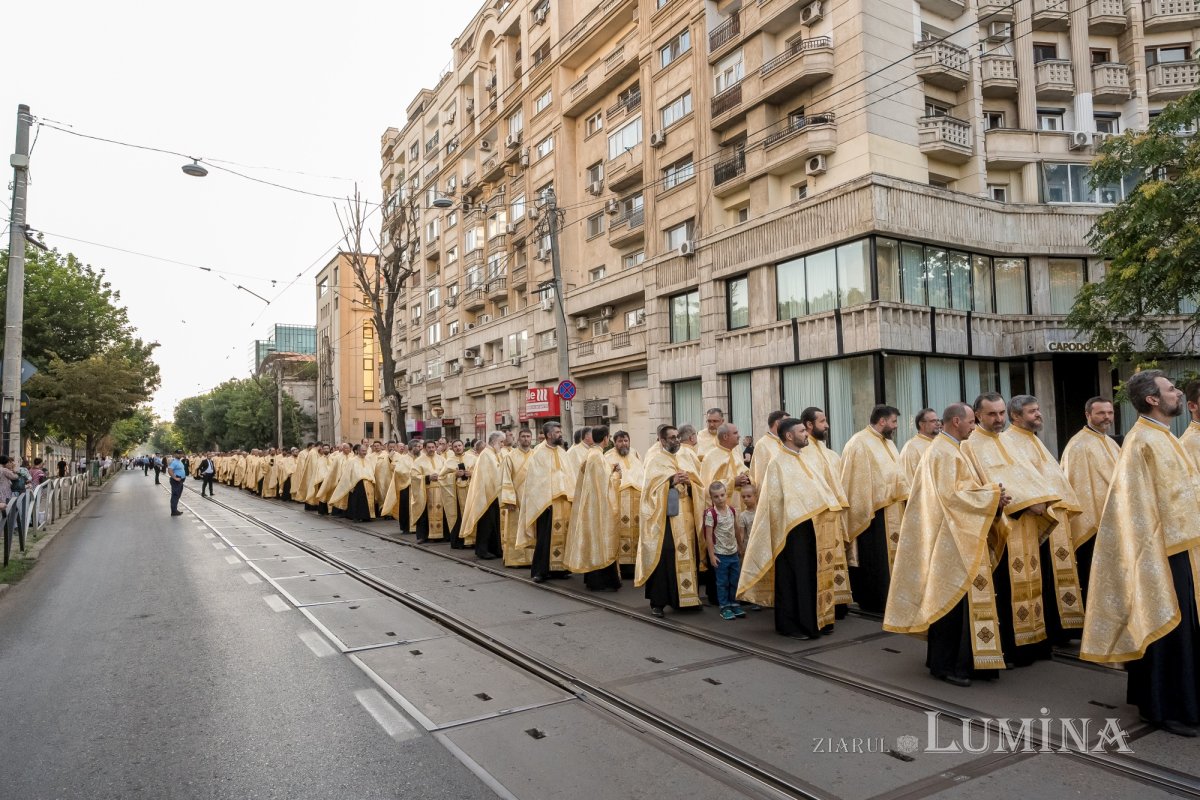 Sfântul Cuvios Dimitrie cel Nou i-a primit pe pelerini în cetatea sa 302944
