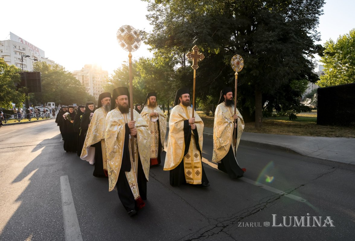 Sfântul Cuvios Dimitrie cel Nou i-a primit pe pelerini în cetatea sa 302948