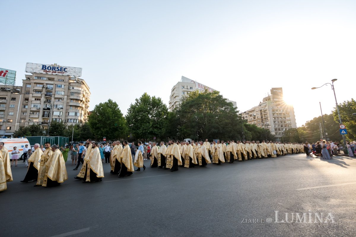 Sfântul Cuvios Dimitrie cel Nou i-a primit pe pelerini în cetatea sa 302950