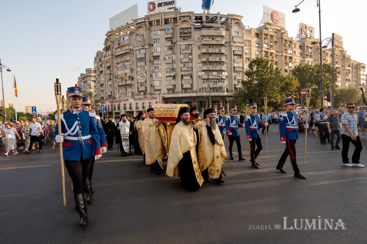 Sfântul Cuvios Dimitrie cel Nou i-a primit pe pelerini în cetatea sa 302965