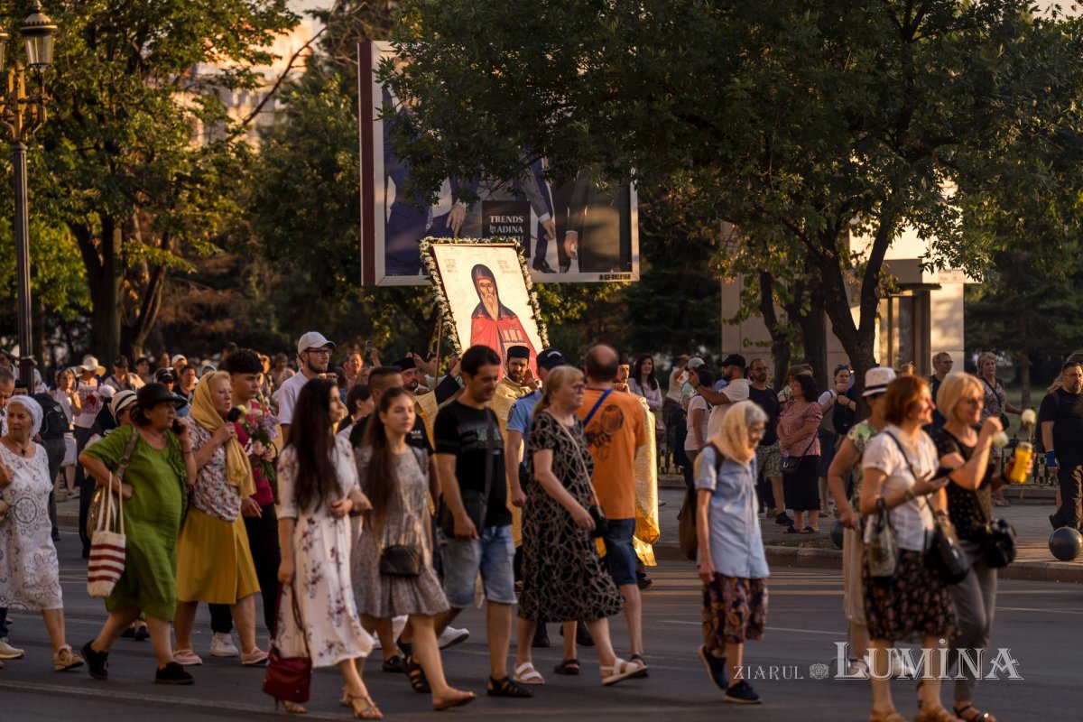 Sfântul Cuvios Dimitrie cel Nou i-a primit pe pelerini în cetatea sa 302968