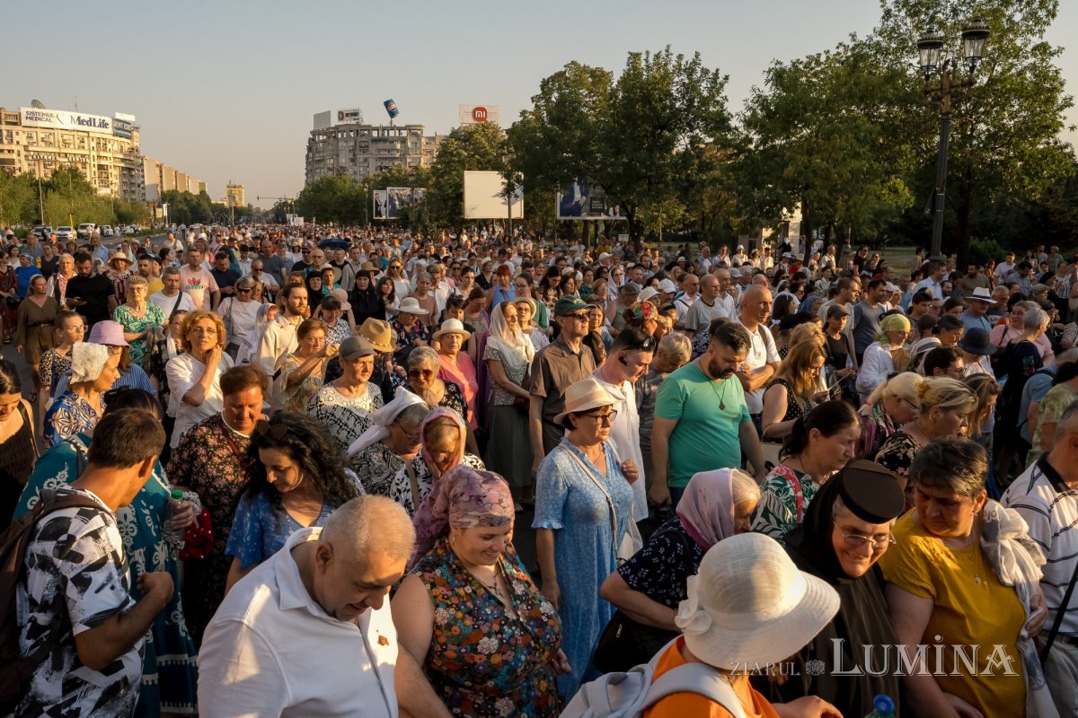Sfântul Cuvios Dimitrie cel Nou i-a primit pe pelerini în cetatea sa 302972