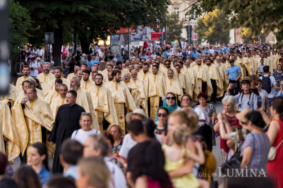 Sfântul Cuvios Dimitrie cel Nou i-a primit pe pelerini în cetatea sa 302973